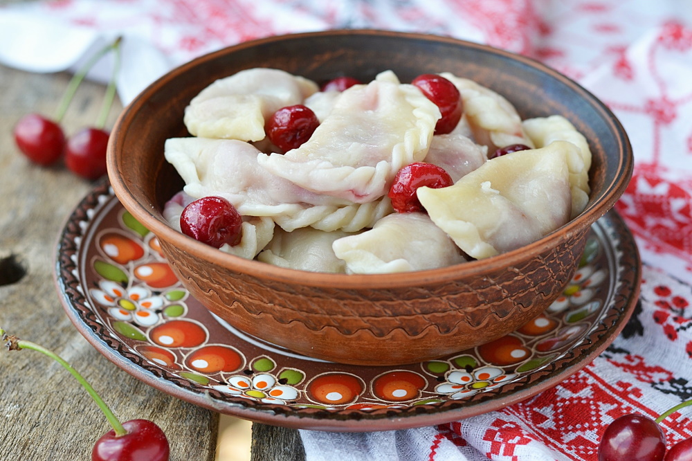 Полтавские вареники с вишней